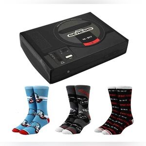 Sega Genesis & Sonic SOCKS in Replica Console Gift Box Brand New